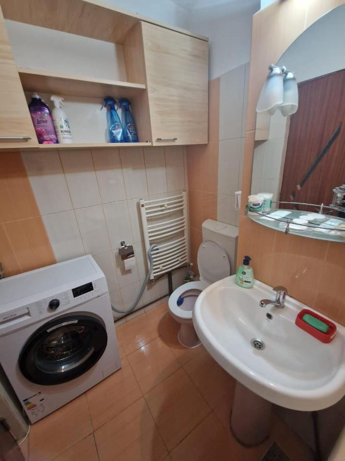 Apartament Victoria Lejlighed Târgu Jiu Eksteriør billede